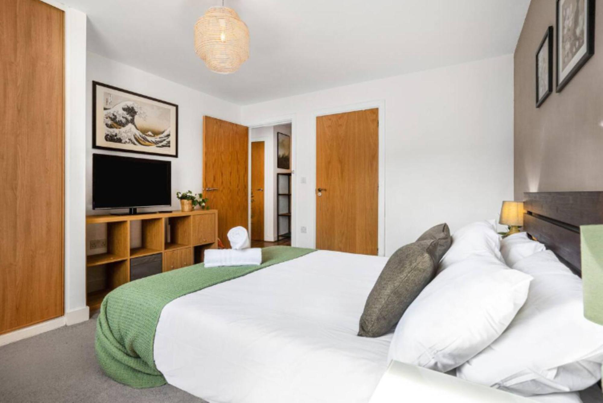 ברמינגהאם Oriental Suite 2 Bed 2 Bath Netflix And Free Parking, Games- Maihom מראה חיצוני תמונה