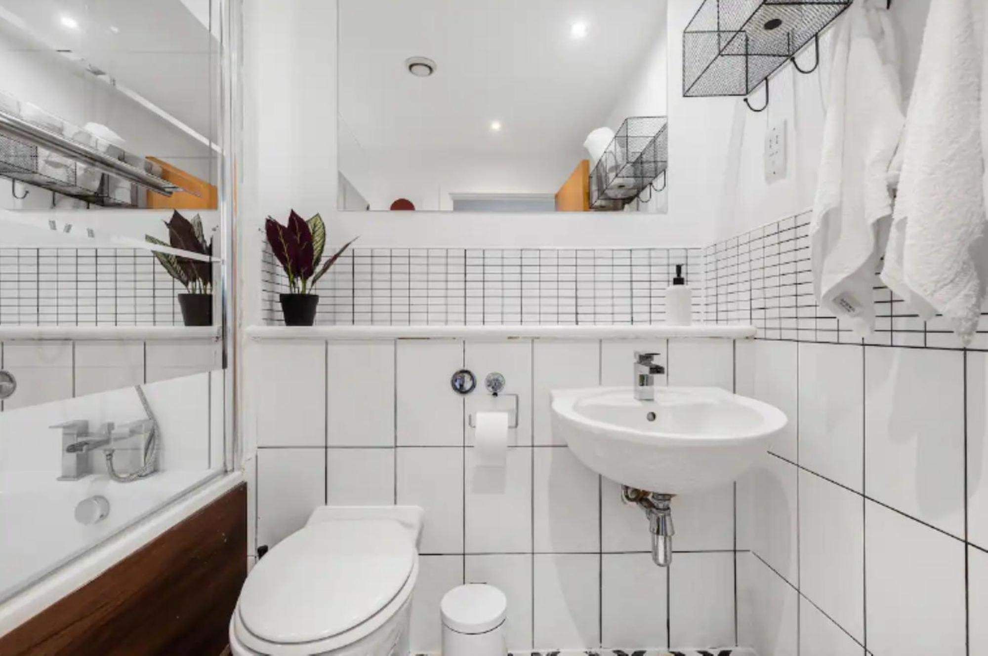 ברמינגהאם Oriental Suite 2 Bed 2 Bath Netflix And Free Parking, Games- Maihom מראה חיצוני תמונה