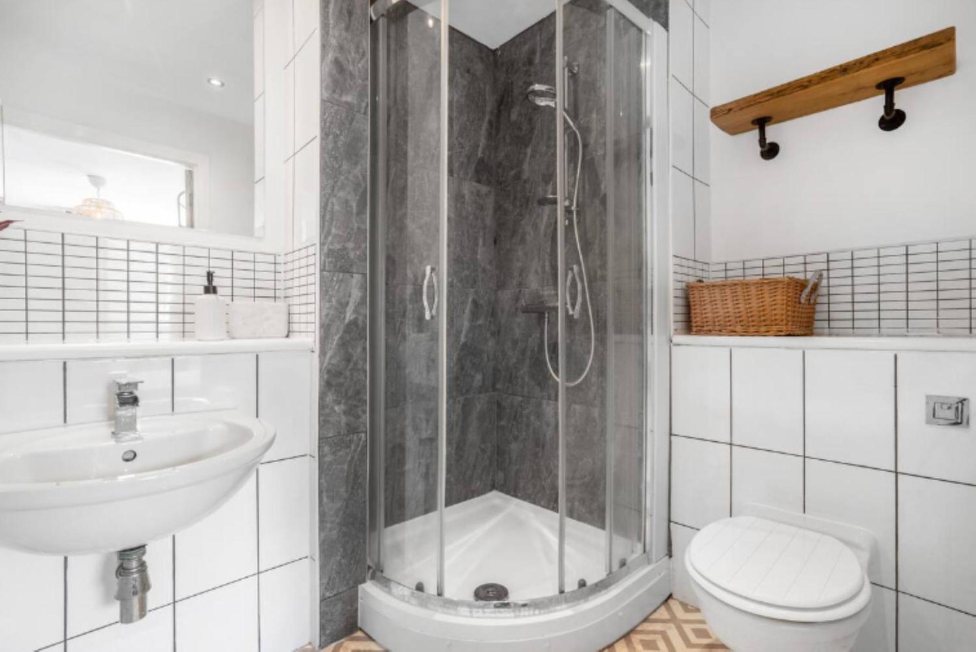 ברמינגהאם Oriental Suite 2 Bed 2 Bath Netflix And Free Parking, Games- Maihom מראה חיצוני תמונה